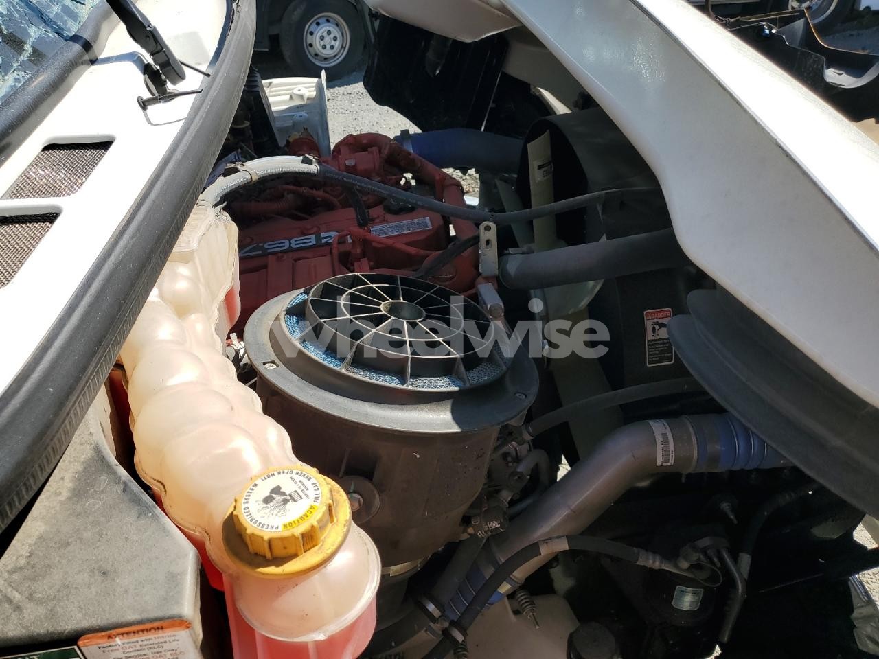 Photo 7 of 2025 FREIGHTLINER BUSINESS CLASS M2 VACUUM TRUCK (VIN 3ALACWFCXSDVZ1663)