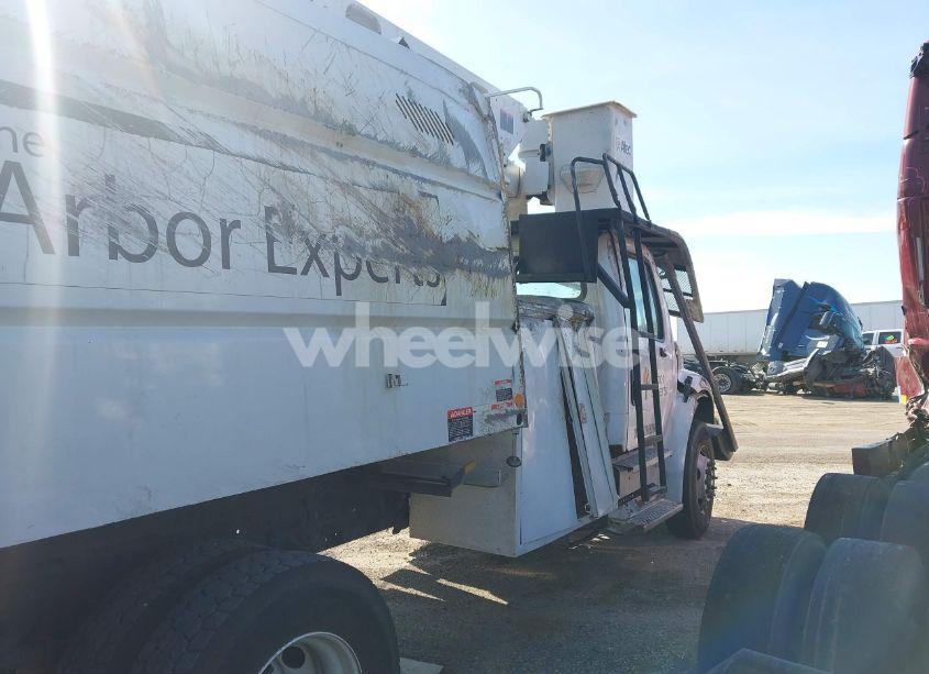 Photo 4 of 2018 Freightliner M2 106 (VIN 3ALACWFD1JDJK9872)