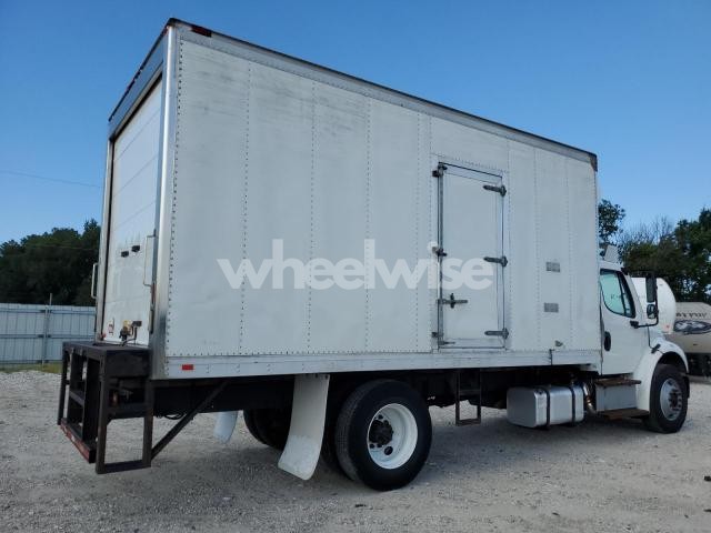 Photo 4 of 2015 FREIGHTLINER M2 106 MED - TRUCKS REFRIGERATED BOX TRUCK (VIN 3ALACXDT9FDGS9059)