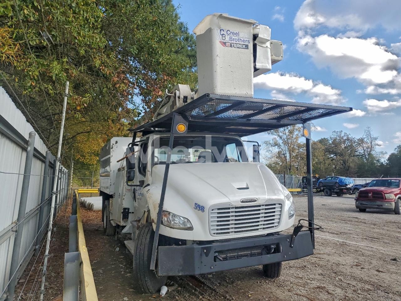 2021 FREIGHTLINER BUSINESS CLASS M2 FORESTRY BUCKET TRUCK (VIN 3ALACXFC6MDMR3979) main photo