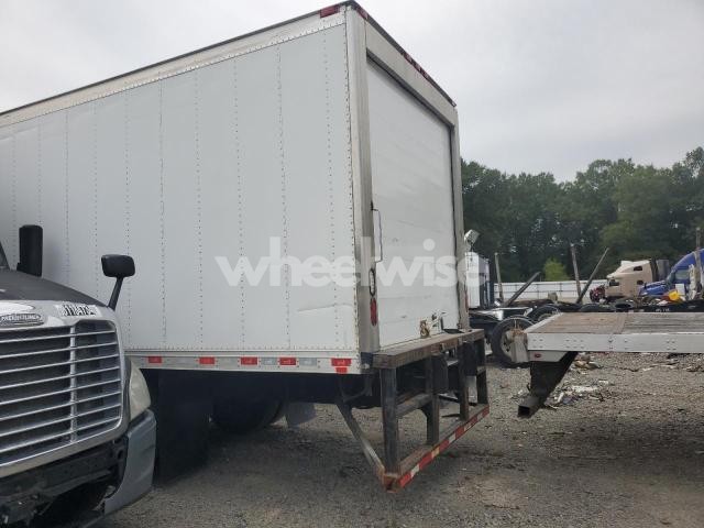 Photo 10 of 2017 FREIGHTLINER BUSINESS CLASS M2 REFRIGERATED TRUCK (VIN 3ALHCYCY5HDJF0571)
