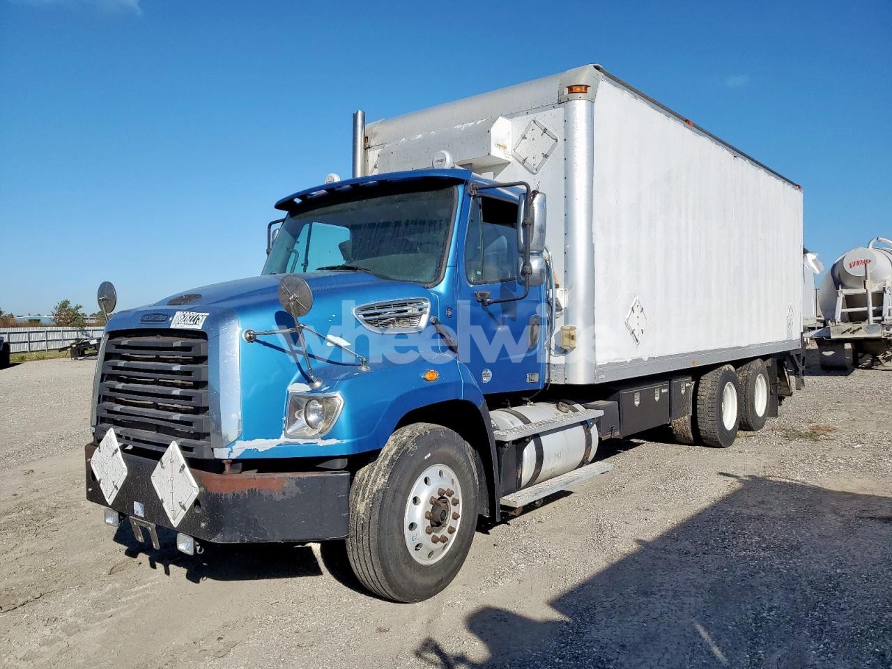 2017 FREIGHTLINER 114SD BOX TRUCK (VIN 3ALHG3DV1HDHY9579) main photo