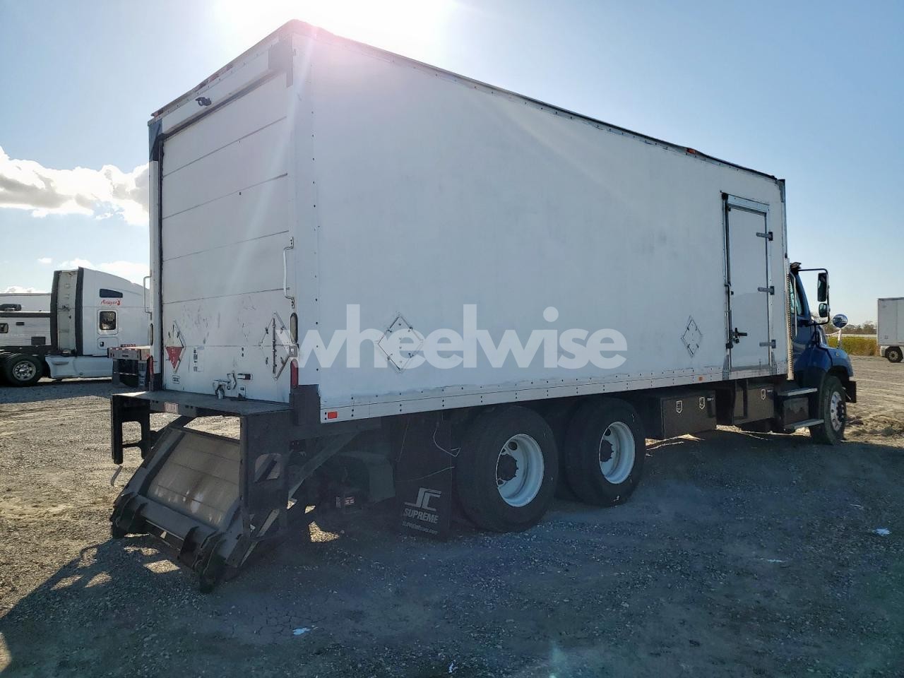 Photo 3 of 2017 FREIGHTLINER 114SD BOX TRUCK (VIN 3ALHG3DV1HDHY9579)