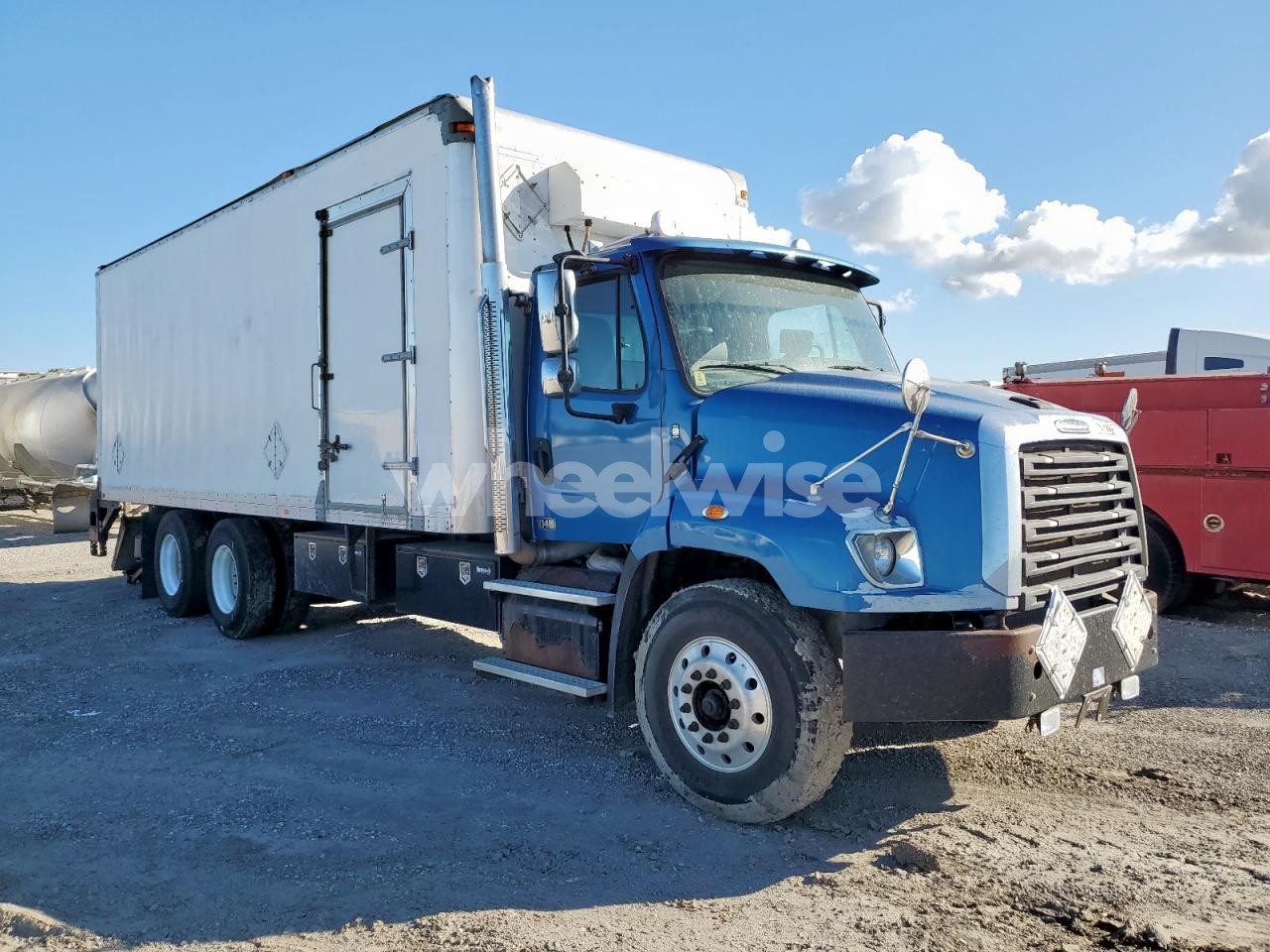 Photo 4 of 2017 FREIGHTLINER 114SD BOX TRUCK (VIN 3ALHG3DV1HDHY9579)