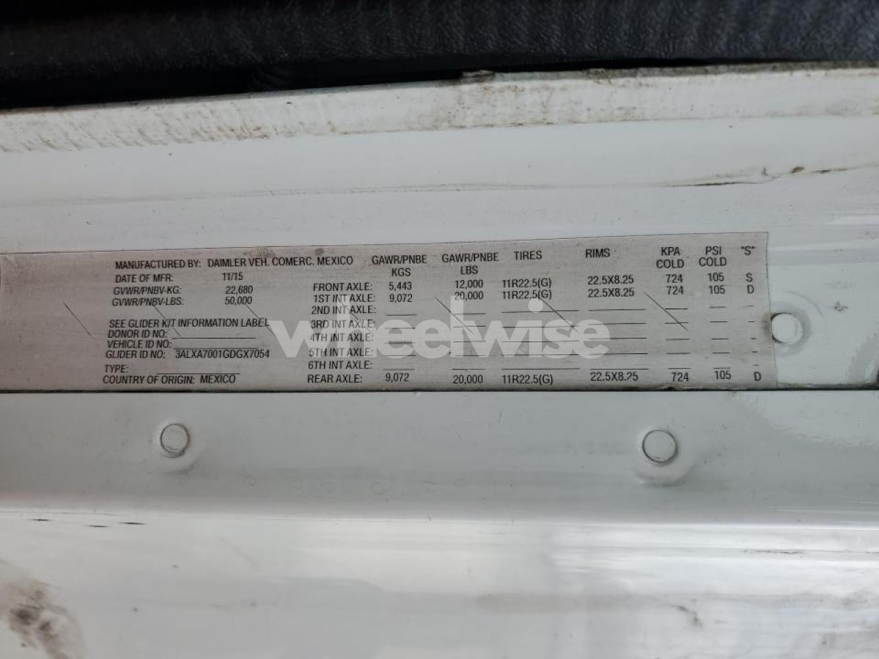 Photo 10 of 2016 FREIGHTLINER CONVENTION - semi truck (VIN 3ALXA7001GDGX7054)