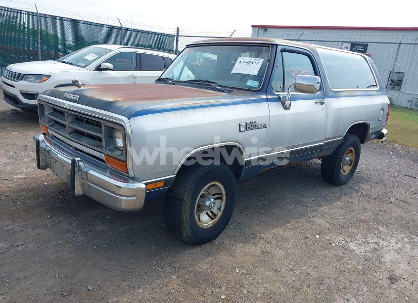 Photo 2 of 1990 Dodge Ramcharger AW-150 (VIN 3B4GM17Y9LM043030)