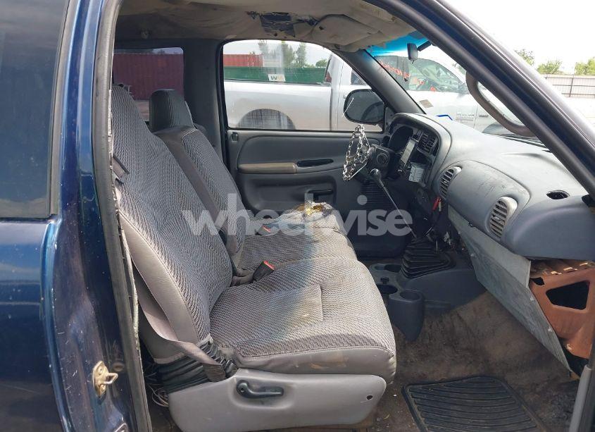 Photo 5 of 2001 Dodge Ram 1500 ST (VIN 3B7HC12Y11G172876)