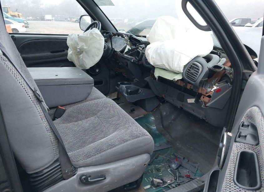 Photo 5 of 2001 Dodge Ram 1500 ST (VIN 3B7HC13Y01G228353)