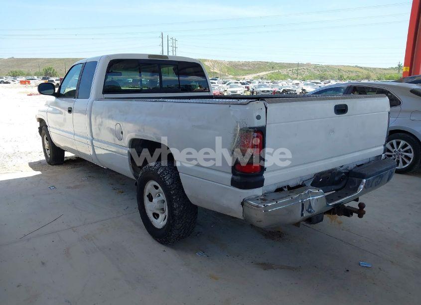 Photo 3 of 2001 Dodge Ram 1500 ST (VIN 3B7HC13Y01G247551)