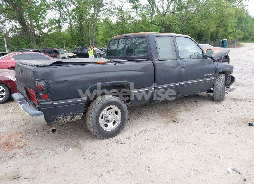 Photo 4 of 1995 Dodge Ram 1500 (VIN 3B7HC13Y2SM187601)