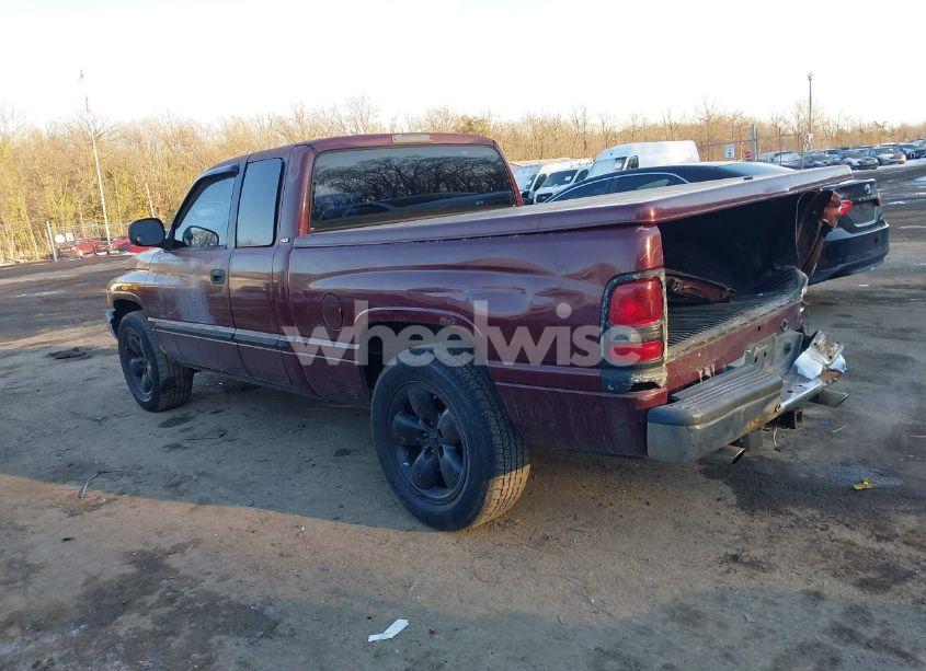 Photo 3 of 2000 Dodge Ram 1500 ST (VIN 3B7HC13Y2YM202185)