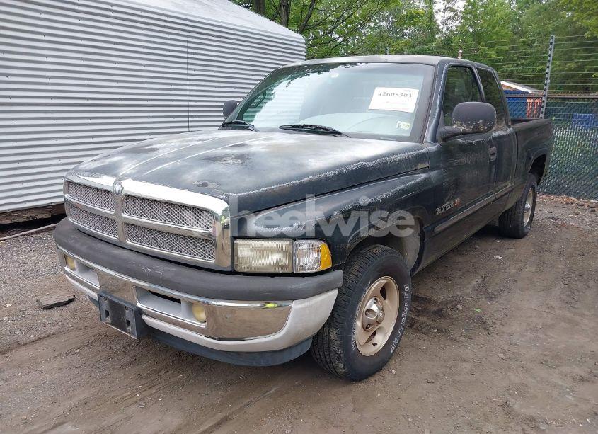 Photo 2 of 2001 Dodge Ram 1500 ST (VIN 3B7HC13Y31G242148)
