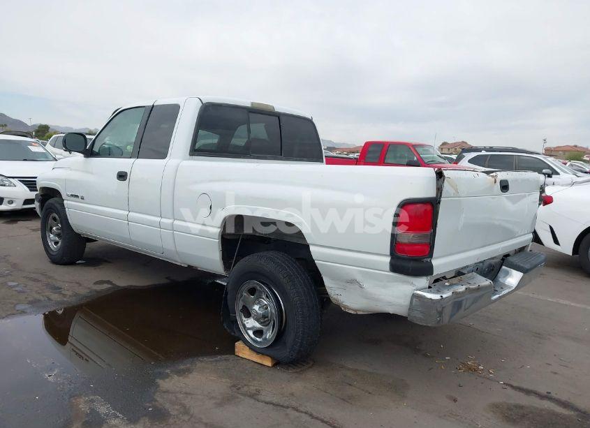 Photo 3 of 2001 Dodge Ram 1500 ST (VIN 3B7HC13Y31M536750)