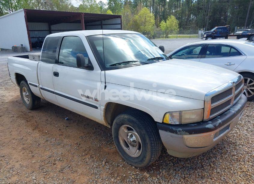 1998 Dodge Ram 1500 ST (VIN 3B7HC13Y3WG180371) main photo