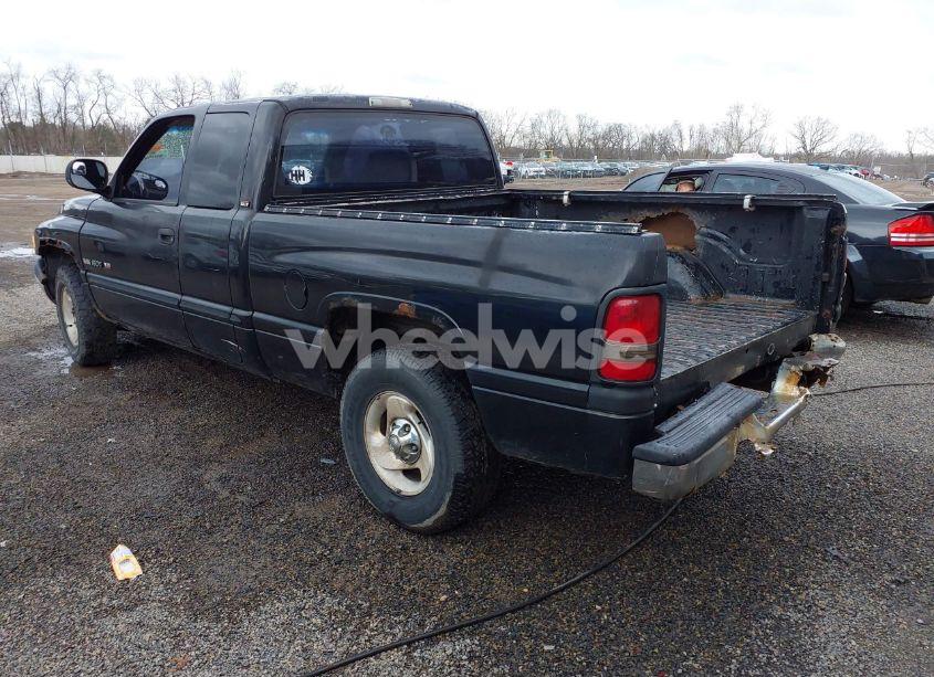 Photo 3 of 2001 Dodge Ram 1500 ST (VIN 3B7HC13Y41G219249)