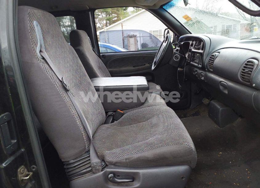 Photo 5 of 2001 Dodge Ram 1500 ST (VIN 3B7HC13Y41G219249)