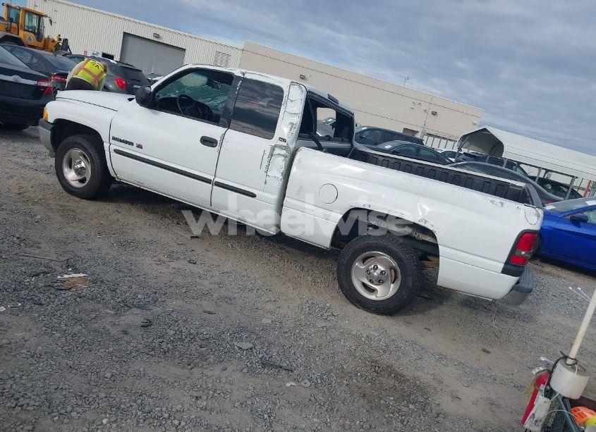 Photo 3 of 2001 Dodge Ram 1500 ST (VIN 3B7HC13Y41G759085)