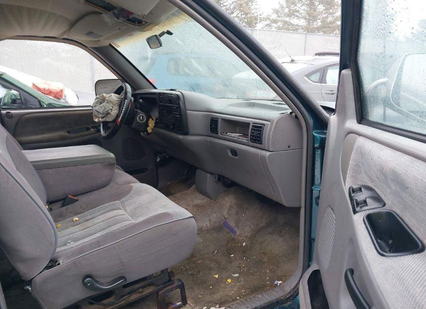 Photo 5 of 1996 Dodge Ram 1500 (VIN 3B7HC13Y4TG126413)