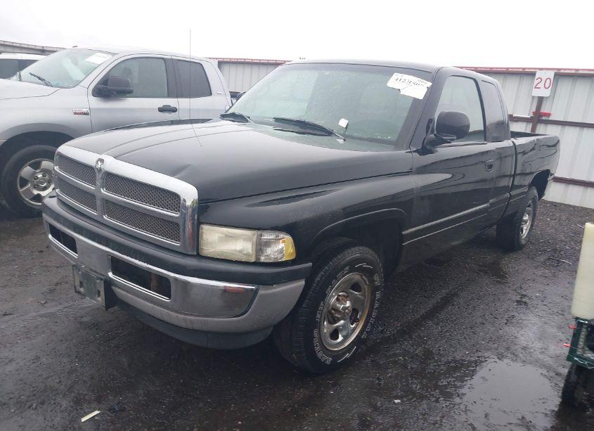 Photo 2 of 1999 Dodge Ram 1500 ST (VIN 3B7HC13Y5XG232360)