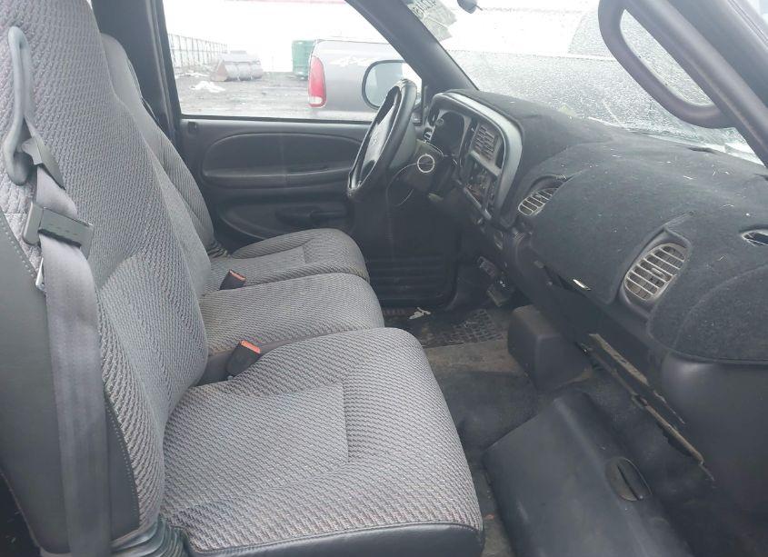 Photo 5 of 1999 Dodge Ram 1500 ST (VIN 3B7HC13Y5XG232360)