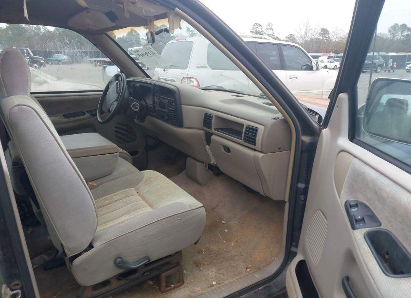 Photo 5 of 1996 Dodge Ram 1500 (VIN 3B7HC13Y6TM186372)