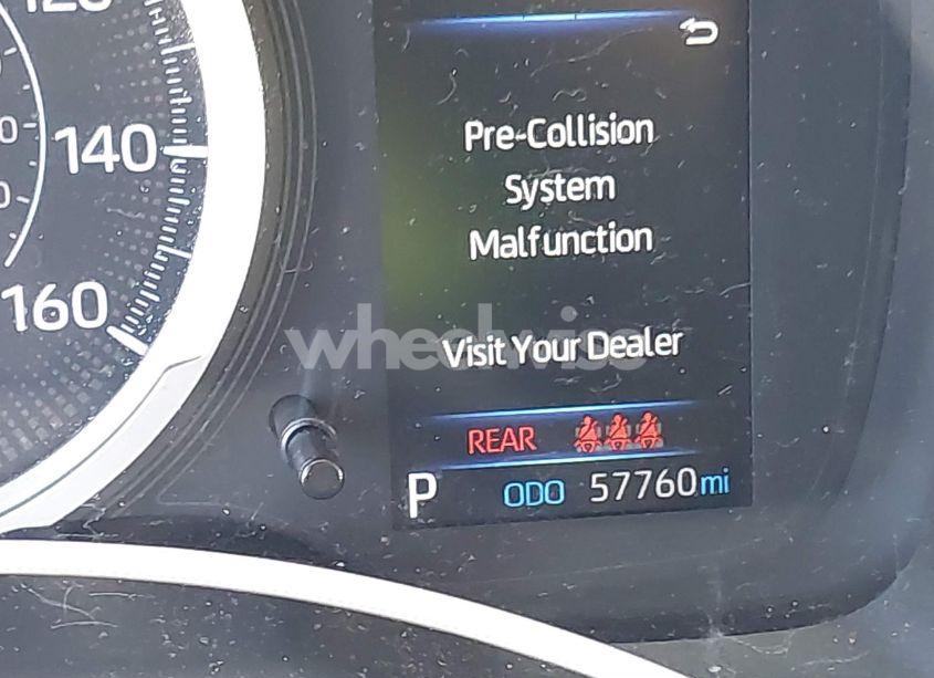 Photo 15 of 2021 Toyota Corolla LE (VIN 3B7HC13YX1G******)