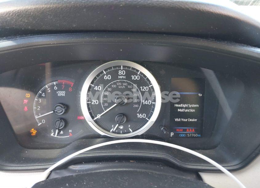 Photo 7 of 2021 Toyota Corolla LE (VIN 3B7HC13YX1G******)