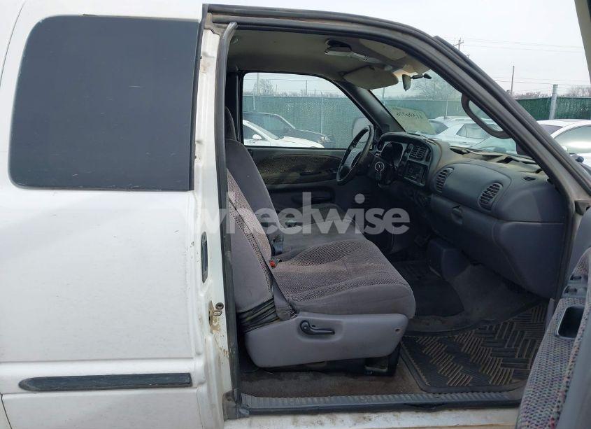 Photo 5 of 2001 Dodge Ram 1500 ST (VIN 3B7HC13Z41M506035)