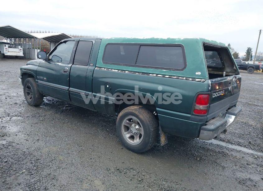 Photo 3 of 2000 Dodge Ram 1500 ST (VIN 3B7HC13Z6YG120189)