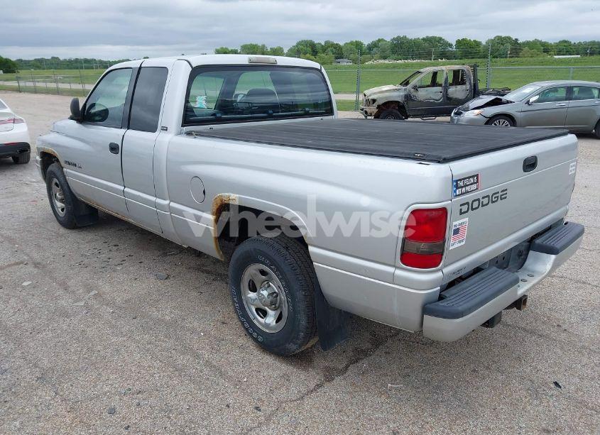 Photo 3 of 2001 Dodge Ram 1500 ST (VIN 3B7HC13ZX1G727489)