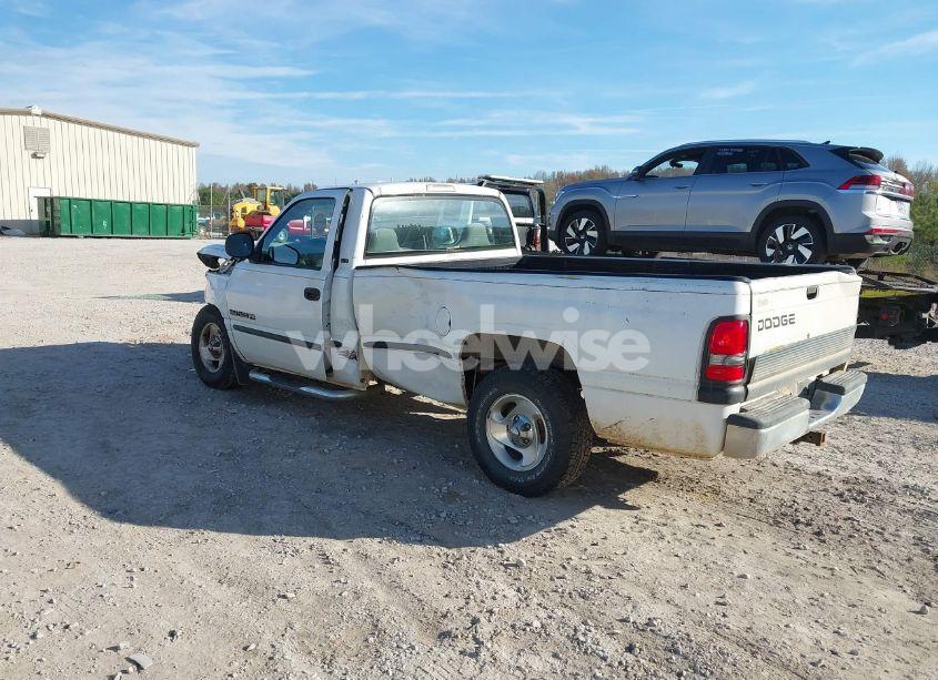 Photo 3 of 1999 Dodge Ram 1500 ST (VIN 3B7HC16Y9XM571703)