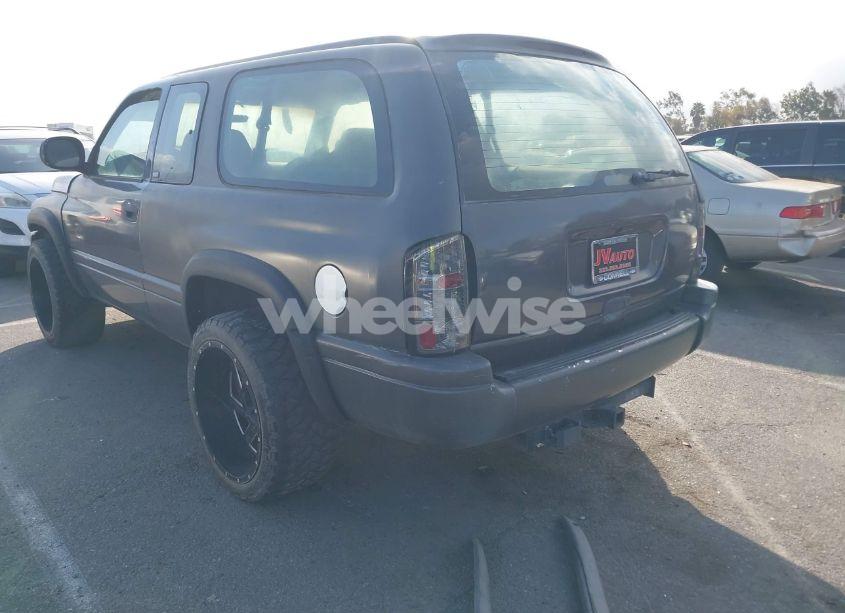 Photo 3 of 1999 Dodge Truck (VIN 3B7HD27Y5XM546895)