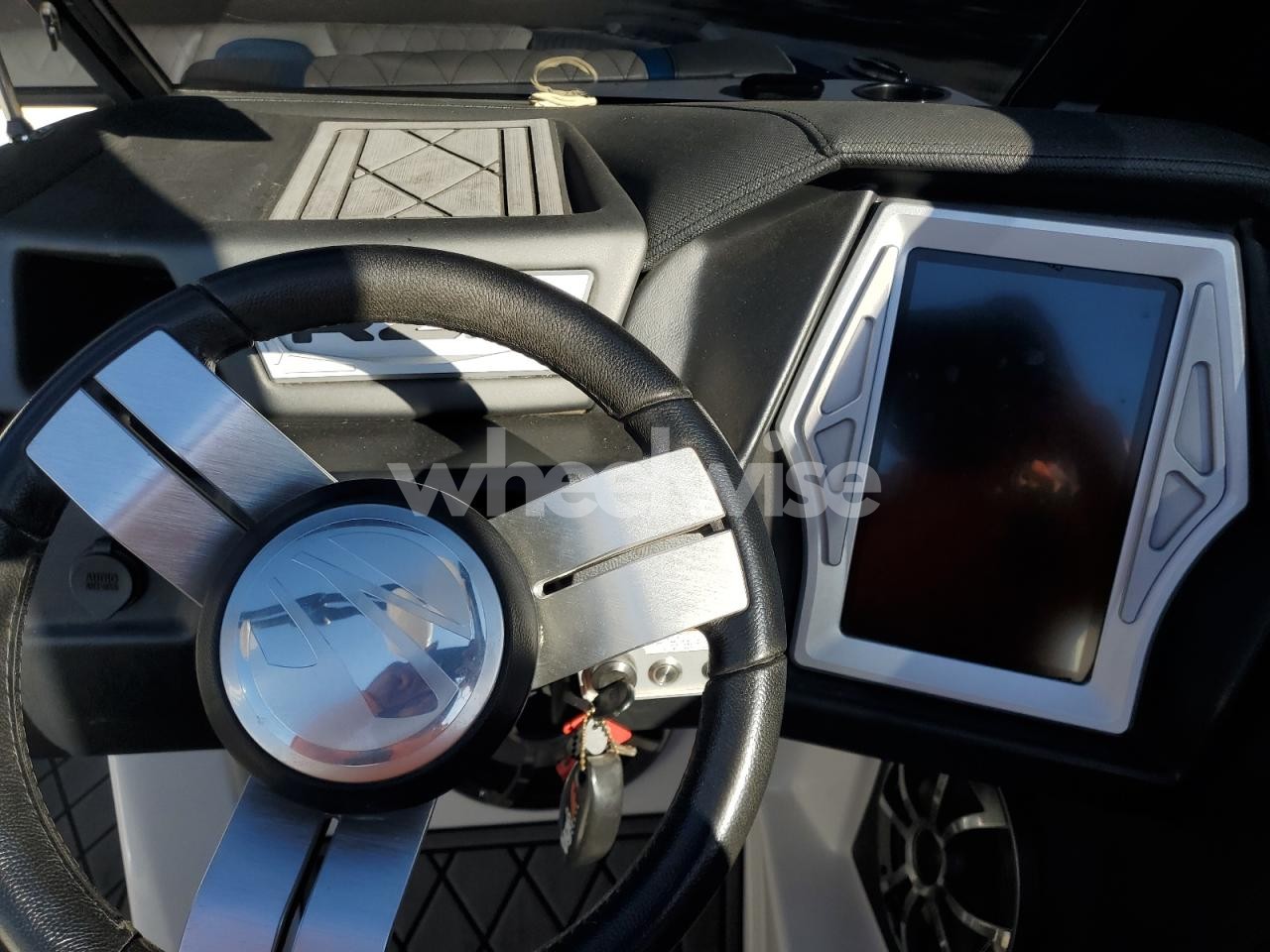 Photo 8 of 2017 TIGE RZX2 (VIN 3B7HF12YXXG131095)