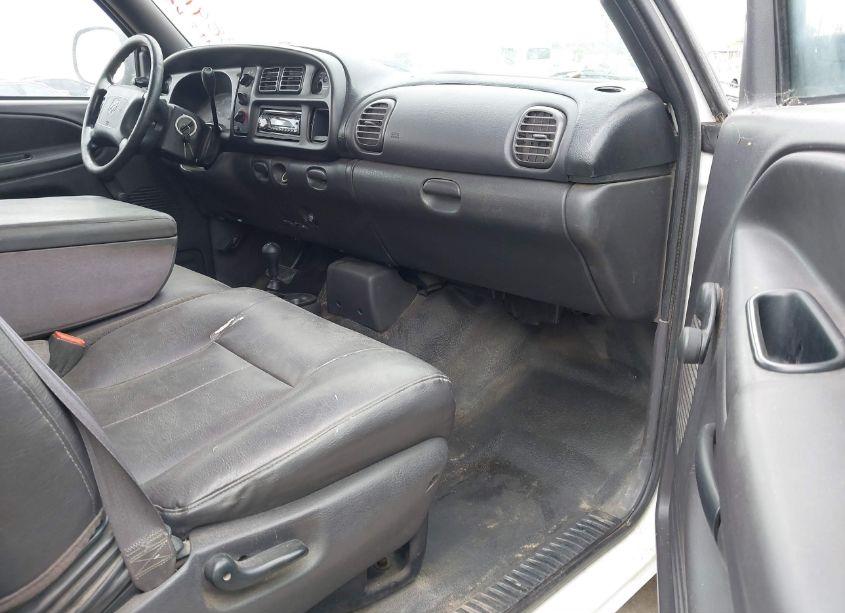 Photo 5 of 2001 Dodge Ram 1500 ST (VIN 3B7HF13Y01G176780)