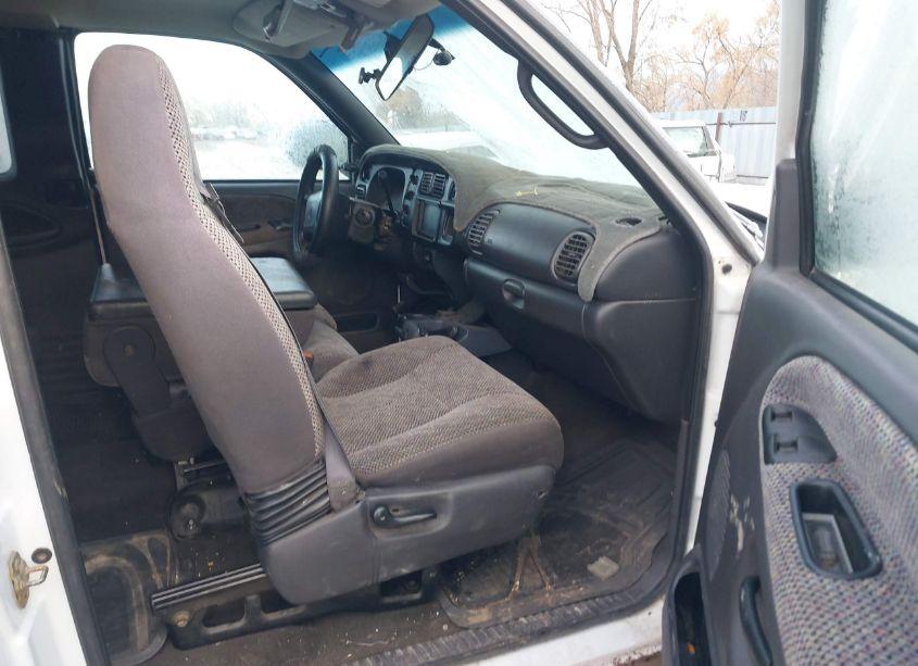 Photo 5 of 2001 Dodge Ram 1500 ST (VIN 3B7HF13Y01G783472)