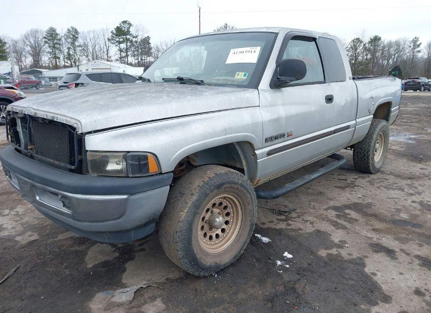 Photo 2 of 2001 Dodge Ram 1500 ST (VIN 3B7HF13Y01M516978)