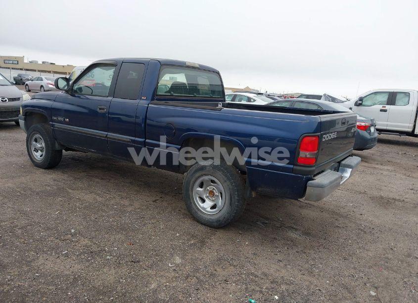 Photo 3 of 2001 Dodge Ram 1500 ST (VIN 3B7HF13Y11G768379)