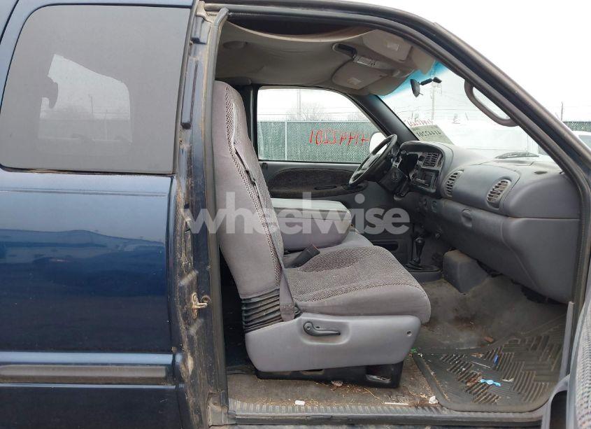 Photo 5 of 2001 Dodge Ram 1500 ST (VIN 3B7HF13Y11G768379)