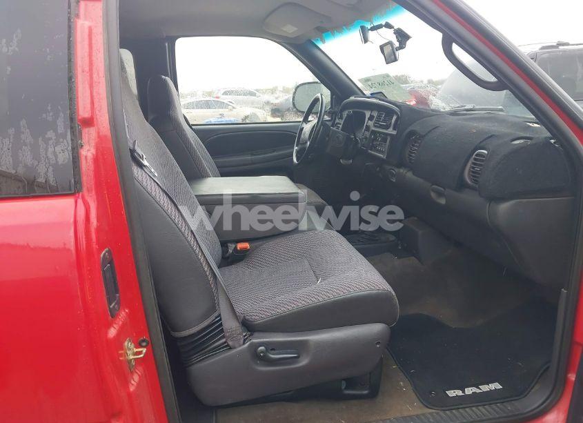 Photo 5 of 2001 Dodge Ram 1500 ST (VIN 3B7HF13Y31M547321)