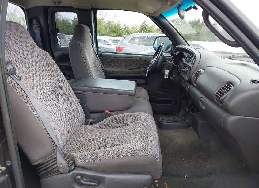 Photo 5 of 2001 Dodge Ram 1500 ST (VIN 3B7HF13Y61G789227)