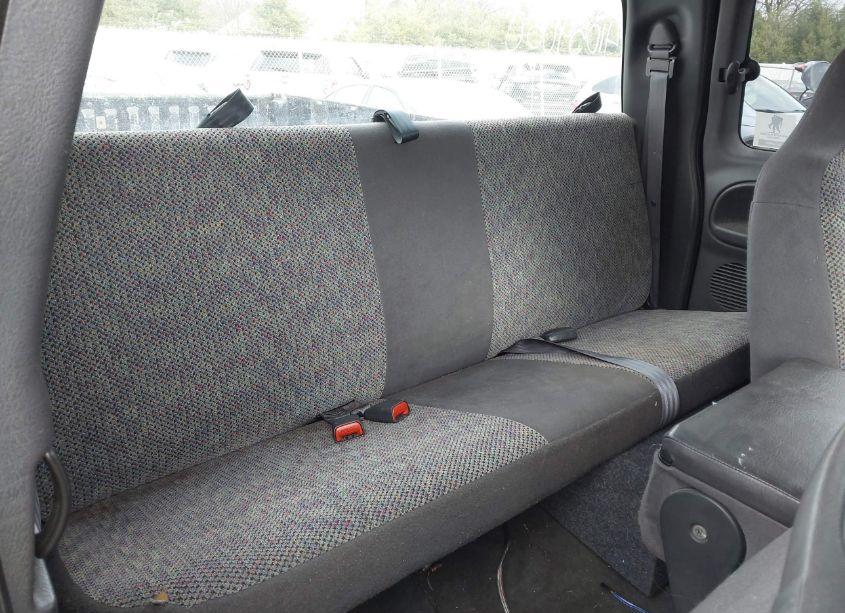 Photo 8 of 2001 Dodge Ram 1500 ST (VIN 3B7HF13Y61G789227)