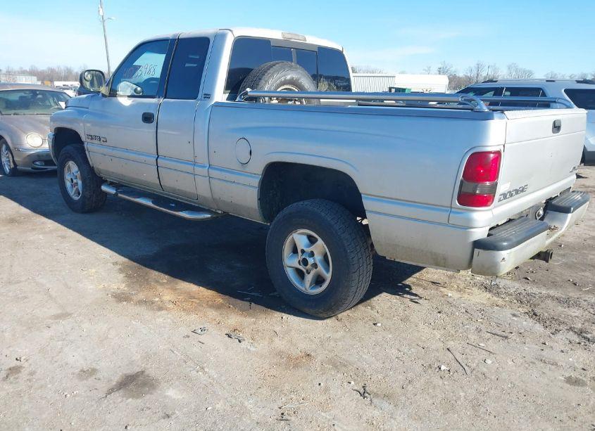 Photo 3 of 2001 Dodge Ram 1500 ST (VIN 3B7HF13Y71M515181)