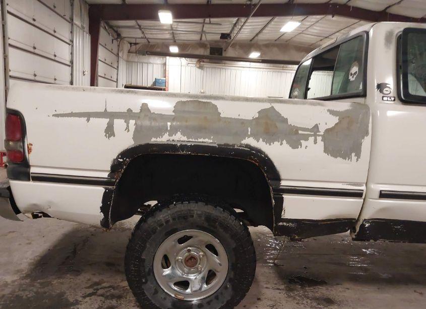 Photo 22 of 1996 Dodge Ram 1500 (VIN 3B7HF13Y8TG106768)