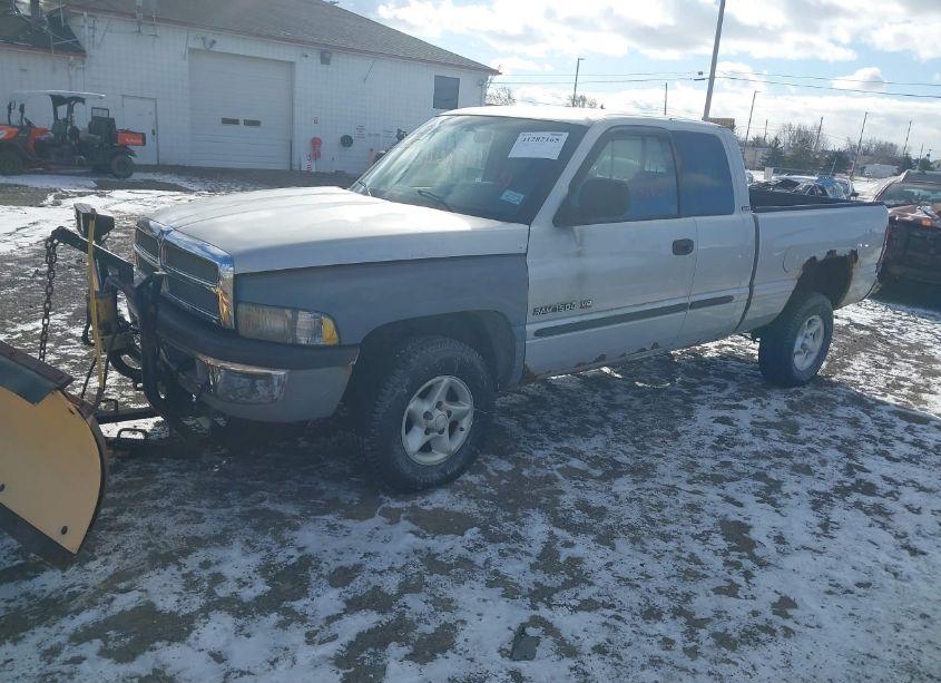 Photo 2 of 2001 Dodge Ram 1500 ST (VIN 3B7HF13Y91M582607)