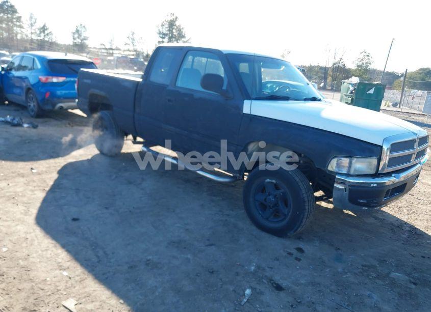 1998 Dodge Ram 1500 ST (VIN 3B7HF13YXWG142885) main photo