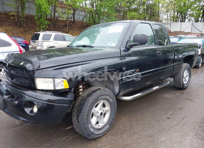 Photo 2 of 2001 Dodge Ram 1500 ST (VIN 3B7HF13Z21M537159)