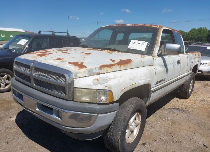 Photo 2 of 1996 Dodge Ram 1500 (VIN 3B7HF13Z5TG183008)