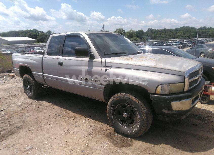 1996 Dodge Ram 1500 (VIN 3B7HF13Z7TG106897) main photo