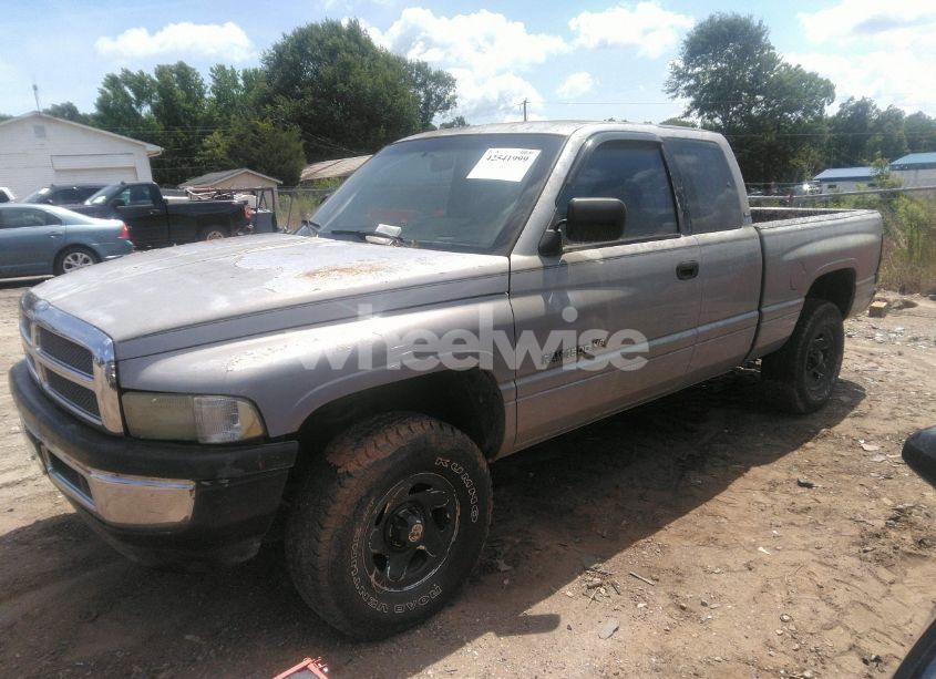 Photo 2 of 1996 Dodge Ram 1500 (VIN 3B7HF13Z7TG106897)