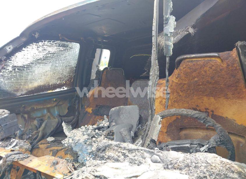 Photo 13 of 2001 Dodge Ram 1500 ST (VIN 3B7HF13ZX1M294975)